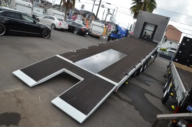 三菱 スーパーグレート 2PG-FS80VZ(8x4)の写真38