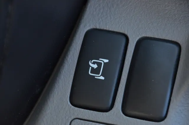 日野 デュトロ 2KG-XZU605X(2WD)の写真41