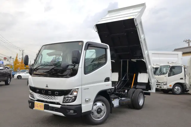 三菱 キャンター 2RG-FBA60(2WD)の写真1