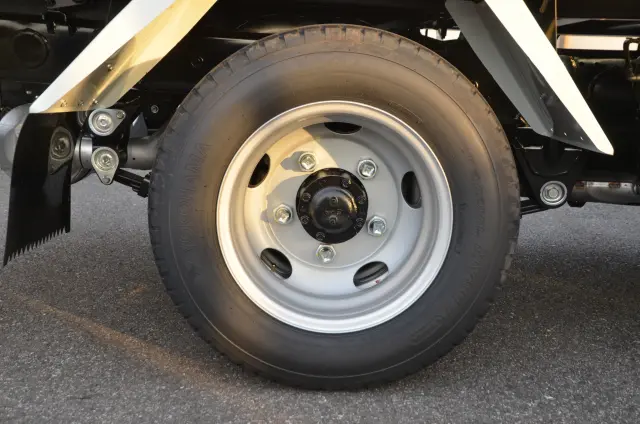 三菱 キャンター 2RG-FBA60(2WD)の写真15