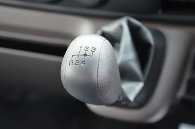 三菱 キャンター 2RG-FBA60(2WD)の写真32