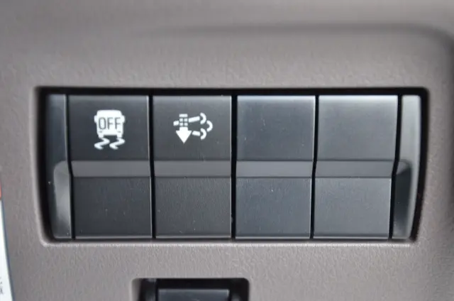 三菱 キャンター 2RG-FBA60(2WD)の写真36