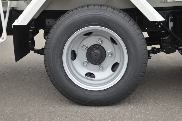 日野 デュトロ 2KG-XZC605M(2WD)の写真5