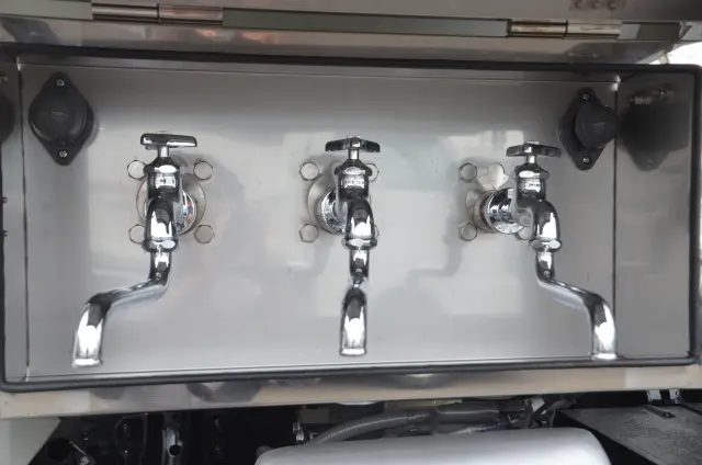 日野 デュトロ 2KG-XZC605M(2WD)の写真12