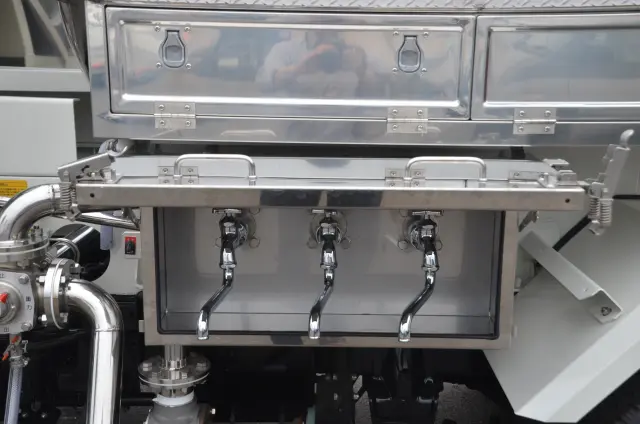 日野 デュトロ 2KG-XZC605M(2WD)の写真28