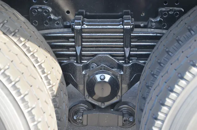 日野 プロフィア 2DG-FS1AJE(6x4)の写真6