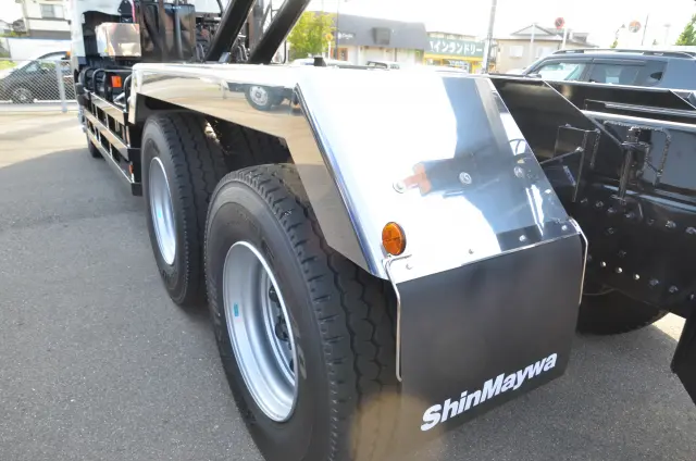 日野 プロフィア 2DG-FS1AJE(6x4)の写真18