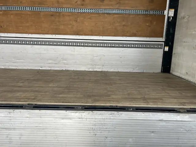 日野 プロフィア 2DG-FW1AHG(8x4)の写真11