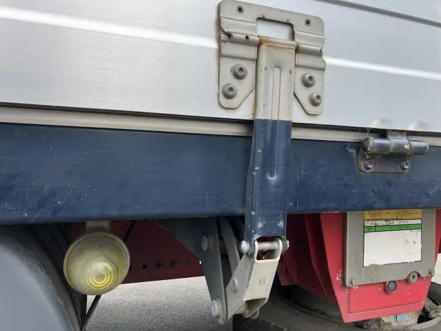 日野 プロフィア 2DG-FW1AHG(8x4)の写真14