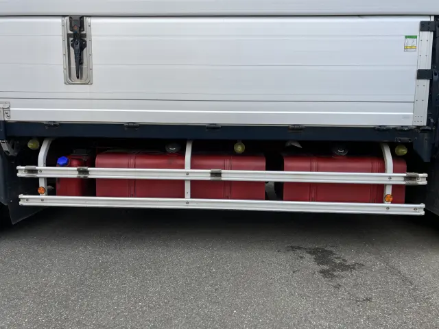 日野 プロフィア 2DG-FW1AHG(8x4)の写真27