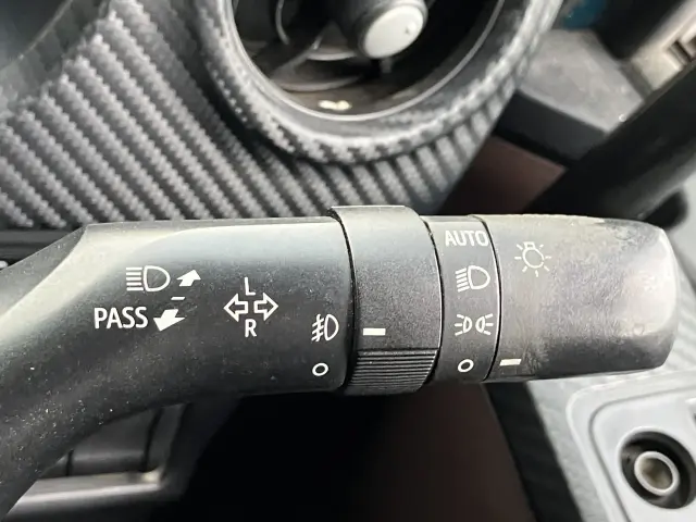 日野 プロフィア 2DG-FW1AHG(8x4)の写真38