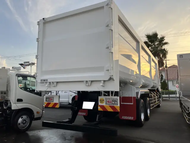 日野 プロフィア 2DG-FS1AHE(6x4)の写真2