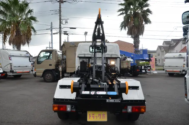 日野 デュトロ 2KG-XZU605M(2WD)の写真9