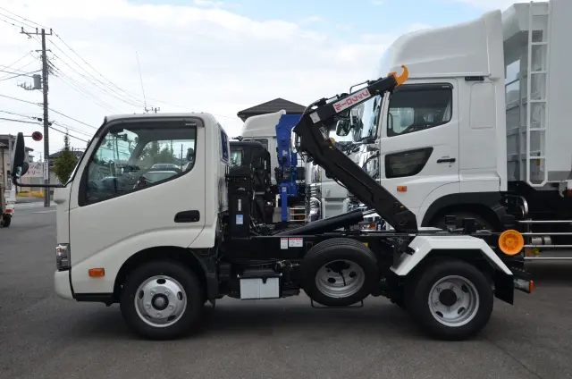 日野 デュトロ 2KG-XZU605M(2WD)の写真13