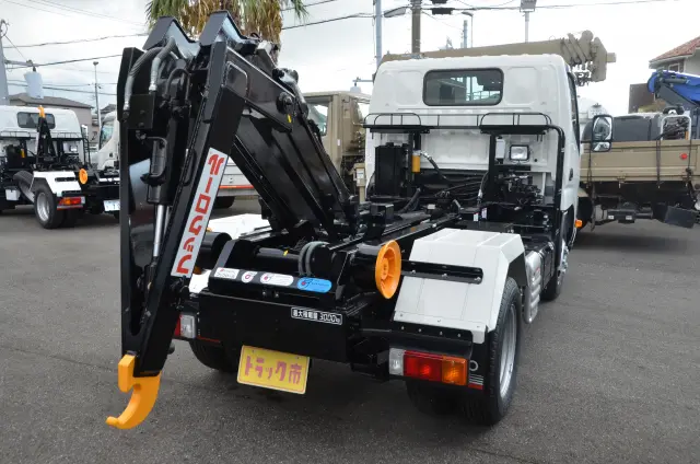 日野 デュトロ 2KG-XZU605M(2WD)の写真17