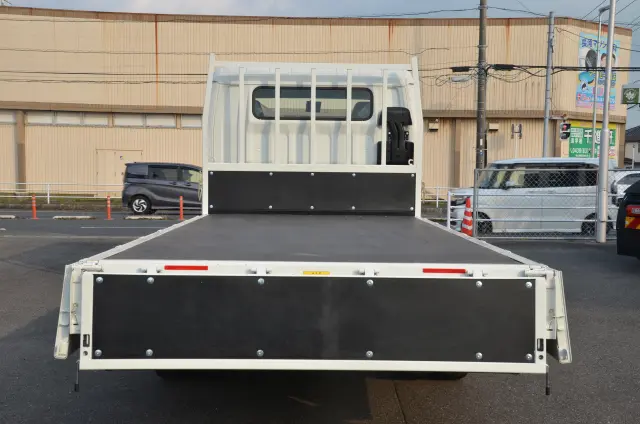 三菱 キャンター 2RG-FEB50(2WD)の写真4