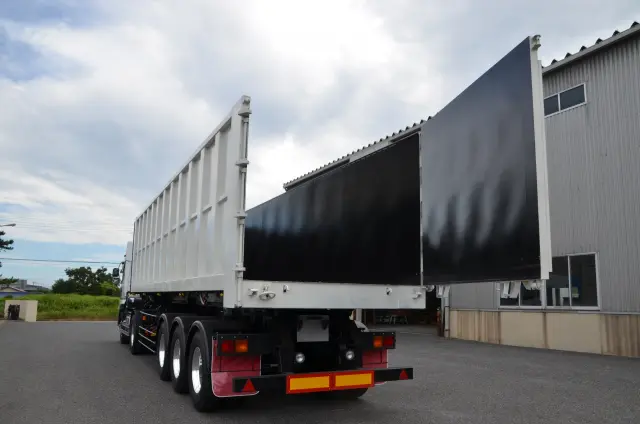 日本トレクス 46立米(46㎥)【40立米(40㎥)以上 大容量!】 深ダンプトレーラー 極東開発 スウェーデン鋼(HARDOX) シングル引き PFB34112(未入力/関係無)の写真3