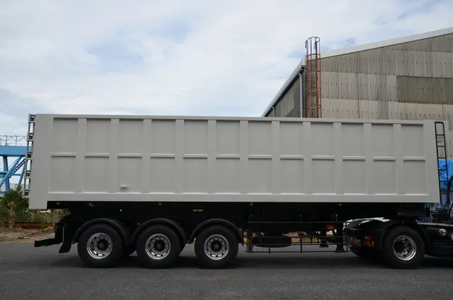 日本トレクス 46立米(46㎥)【40立米(40㎥)以上 大容量!】 深ダンプトレーラー 極東開発 スウェーデン鋼(HARDOX) シングル引き PFB34112(未入力/関係無)の写真7