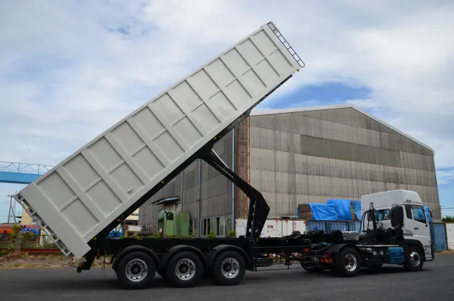 日本トレクス 46立米(46㎥)【40立米(40㎥)以上 大容量!】 深ダンプトレーラー 極東開発 スウェーデン鋼(HARDOX) シングル引き PFB34112(未入力/関係無)の写真19