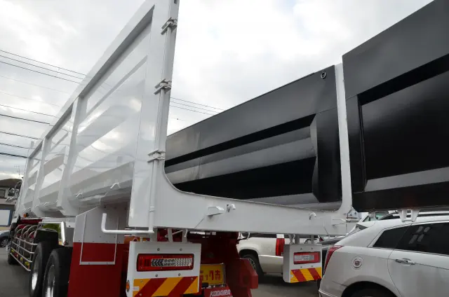 ＵＤ クオン 2RG-CW5FL(6x4)の写真6