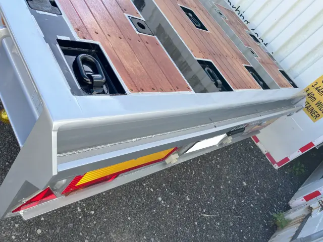 日本トレクス 段付き三軸セミトレーラー PLB34114改(未入力/関係無)の写真9