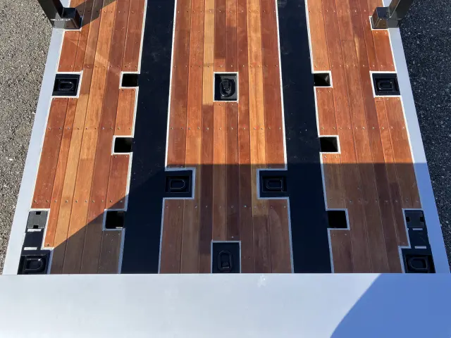 日本トレクス 段付き三軸セミトレーラー PLB34114改(未入力/関係無)の写真19