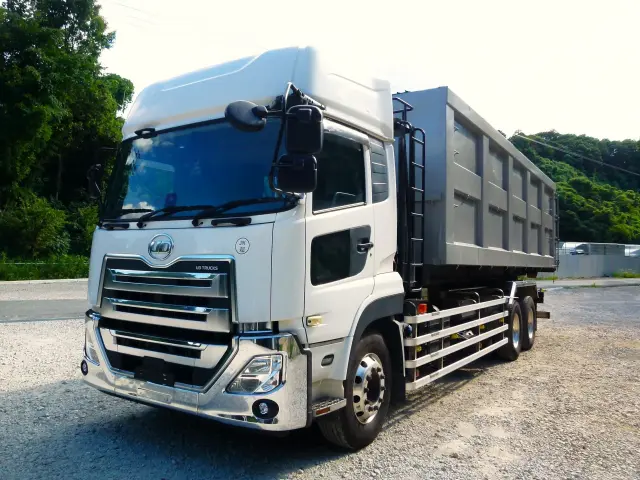 ＵＤ クオン 2PG-CD5CL(6x2)の写真1