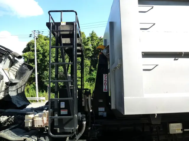 ＵＤ クオン 2PG-CD5CL(6x2)の写真17