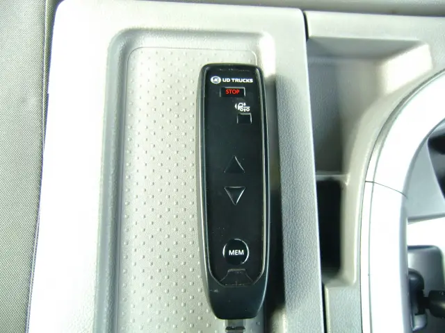 UD クオン 2PG-GK5AAB(2WD)の写真25