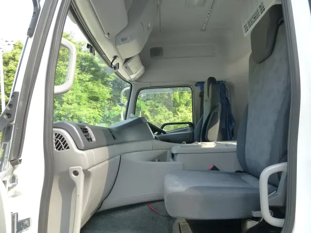 UD クオン 2PG-GK5AAB(2WD)の写真27