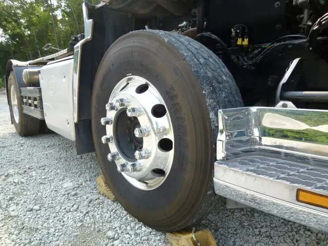 UD クオン 2PG-GK5AAB(2WD)の写真35