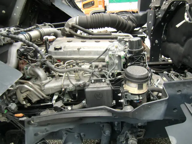 日野 プロフィア 2DG-FR1AHG(6x2)の写真15