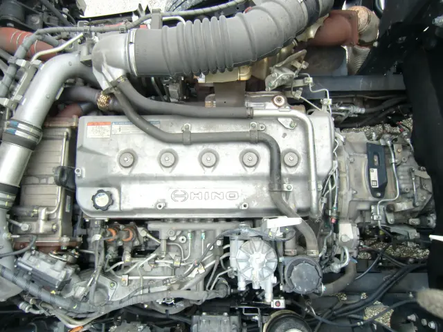 日野 プロフィア 2DG-FR1AHG(6x2)の写真16