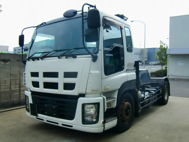 いすゞ ギガ LKG-EXR52AG(2WD)の写真1
