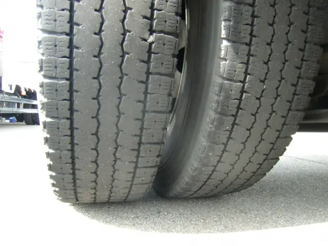 UD クオン 2PG-GK5AAB(2WD)の写真38