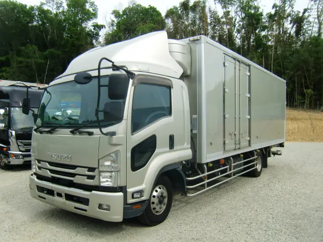 いすゞ フォワード 2RG-FSR90T2(2WD)の写真1