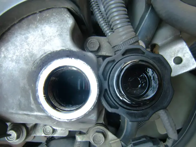 いすゞ フォワード 2RG-FTR90V2(2WD)の写真17