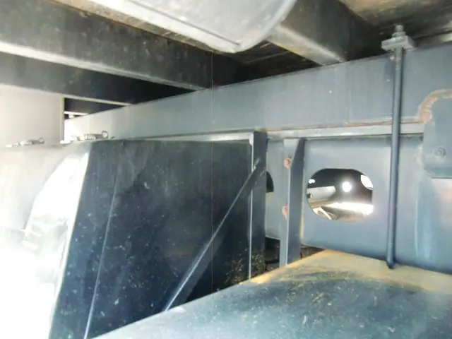 いすゞ フォワード 2RG-FTR90V2(2WD)の写真31