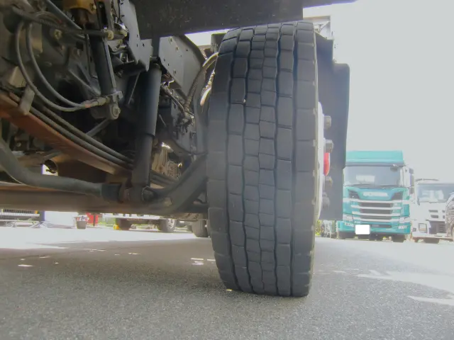 いすゞ フォワード 2RG-FTR90V2(2WD)の写真37