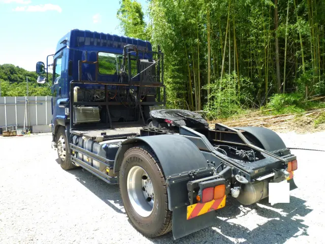 いすゞ ギガ QKG-EXD52BE(2WD)の写真6