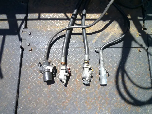 いすゞ ギガ QKG-EXD52BE(2WD)の写真11