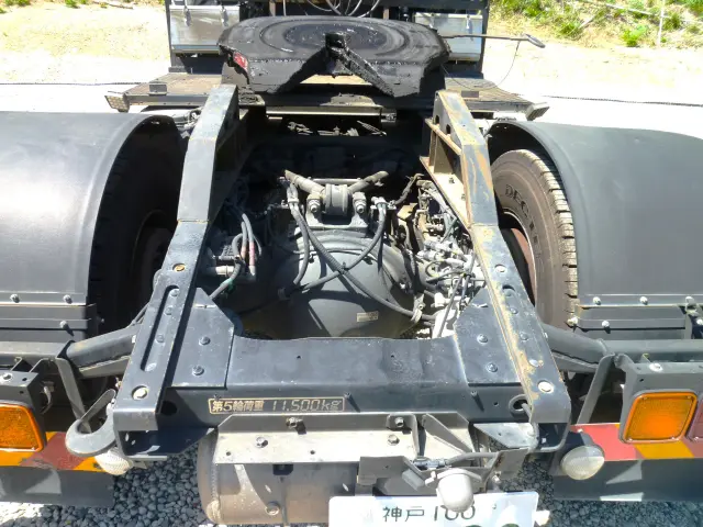 いすゞ ギガ QKG-EXD52BE(2WD)の写真12