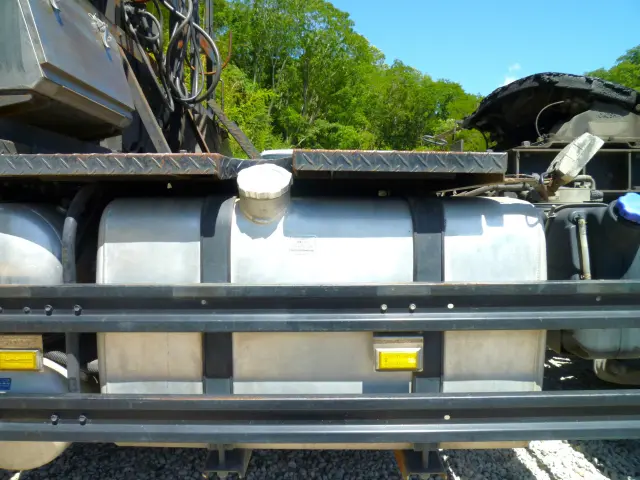 いすゞ ギガ QKG-EXD52BE(2WD)の写真21