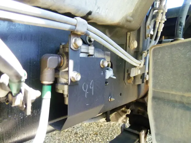 いすゞ ギガ QKG-EXD52BE(2WD)の写真30