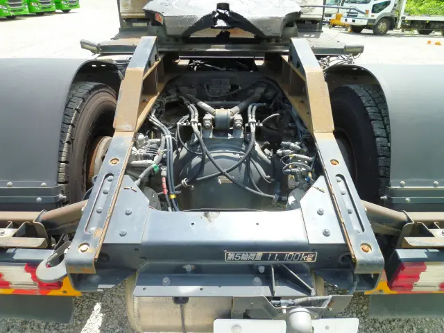 いすゞ ギガ 2PG-EXD52CE(2WD)の写真12