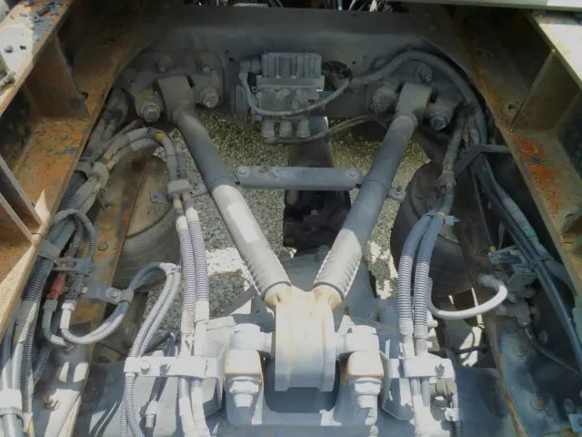 いすゞ ギガ 2PG-EXD52CE(2WD)の写真13