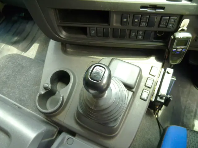 いすゞ ギガ 2PG-EXD52CE(2WD)の写真25