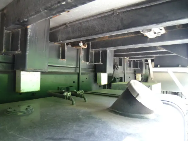 いすゞ ギガ 2PG-CYL77C(6x2)の写真38