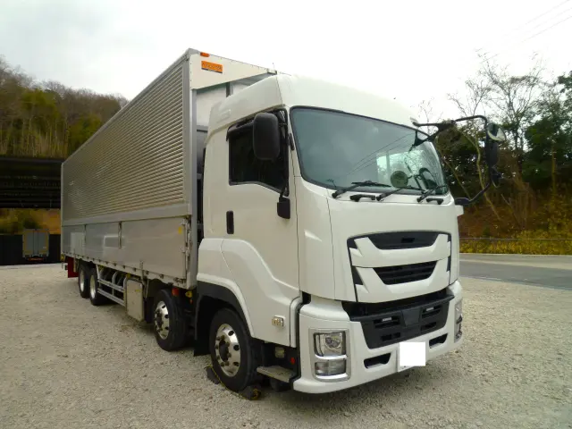 いすゞ ギガ 2PG-CYJ77C(8x4)の写真3