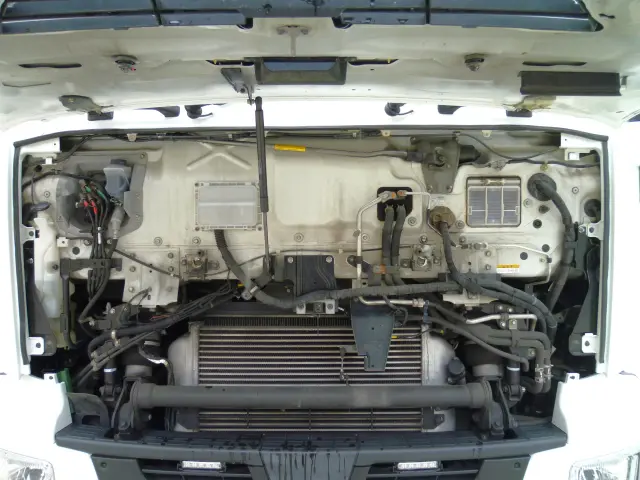 いすゞ ギガ 2PG-CYJ77C(8x4)の写真8